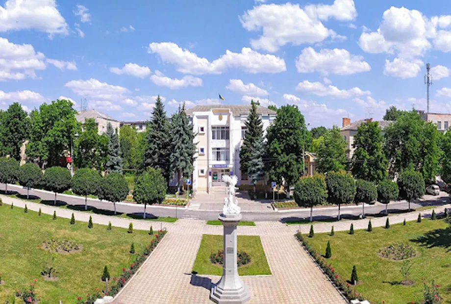 FERESTRE PVC FALEȘTI